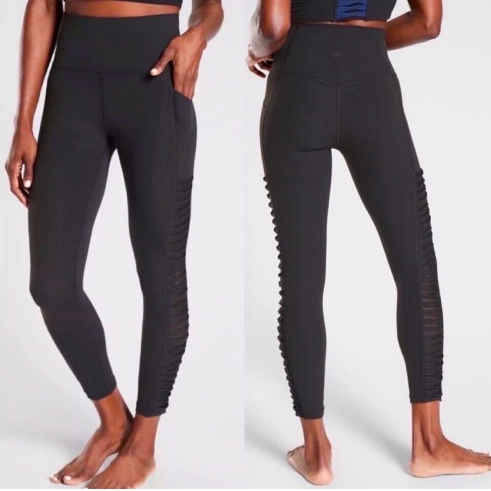 Athleta Salutation 7/8 Tight in Twist‎ Powervita, size Small Black Yoga Pants